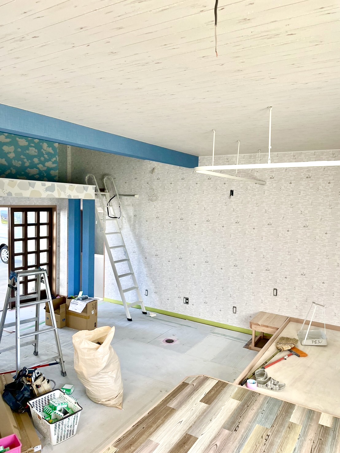 クロス張替え工事・床工事　愛知県岡崎市